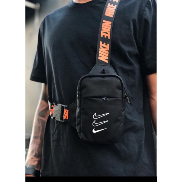 Bolsa Shoulder Bag Unissex Pochet Transversal Slim Nike Regulagem