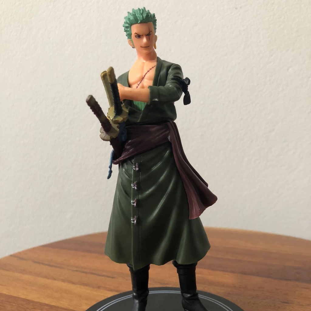 Action Figure One Piece Pirata Chapeu De Palha Roronoa Zoro