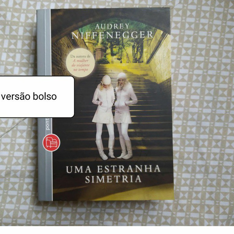 Livro Uma Estranha Simetria Bolso Shopee Brasil