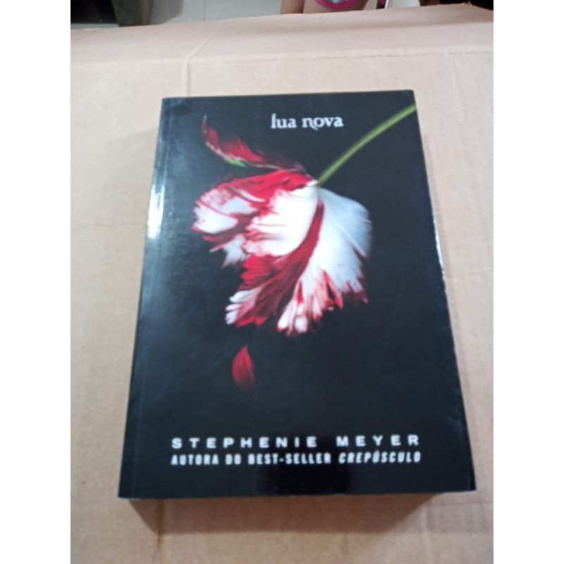 Livro Lua Nova Stephenie Meyer Estado De Novo Shopee Brasil