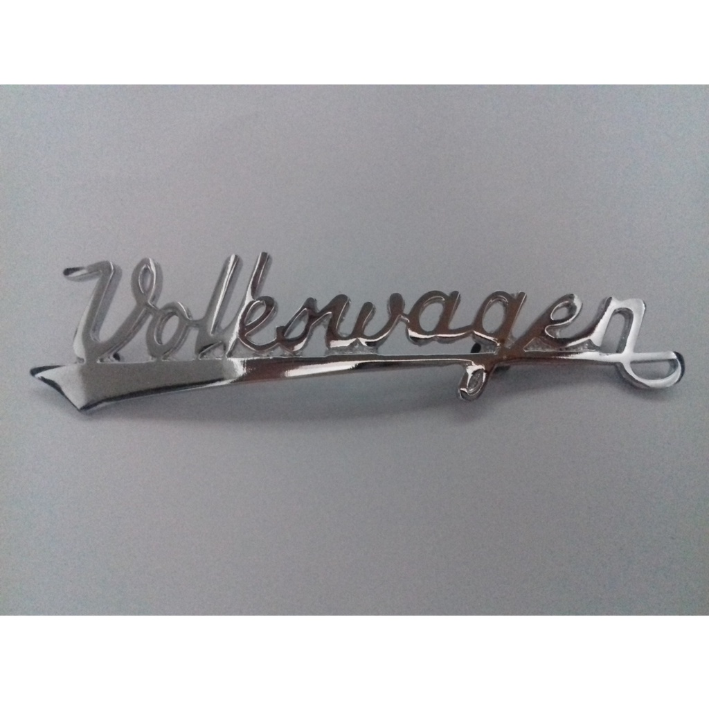 Emblema Volkswagen Manuscrito Metal Cromado P Capo Fusca Escorrega O