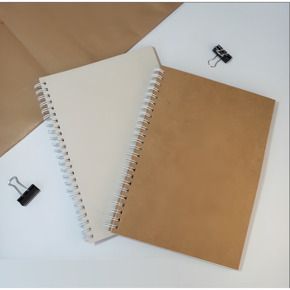 Caderno Pequeno ¼ 15 x 21 cm com Wire-o Ecológico com 80 Folhas Recicladas Capa Kraft Customizável - Art&Art