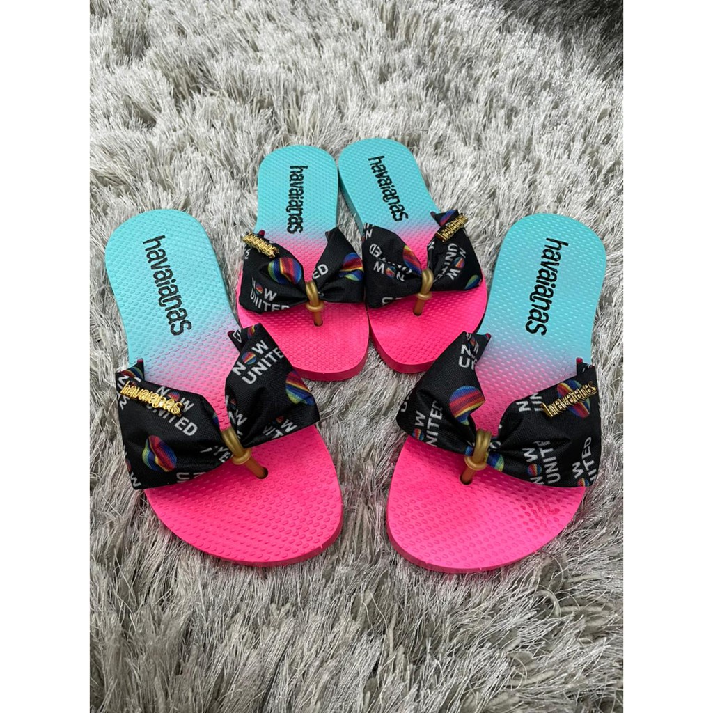 Kit m e e filha de Chinelo Rasteirinha Havaianas You Saint Tropez