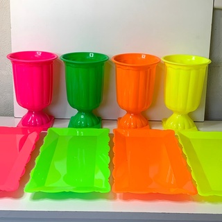 Bandeja Retangular Decorada Coração Luxo 30x16 cm Neon Candy Color Suporte para doces