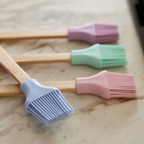 Pincel de Silicone com Cabo de Bambu em Oferta na Shopee