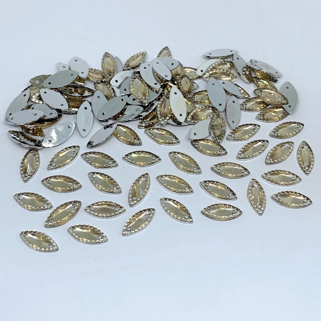 Chaton Navete Decorado com Furo 15x7mm Dourado Mel 100 unidades