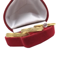 Par de Aliança Jateada de Casamento/Noivado 4mm Fina + Anel Solitário com Zircônia