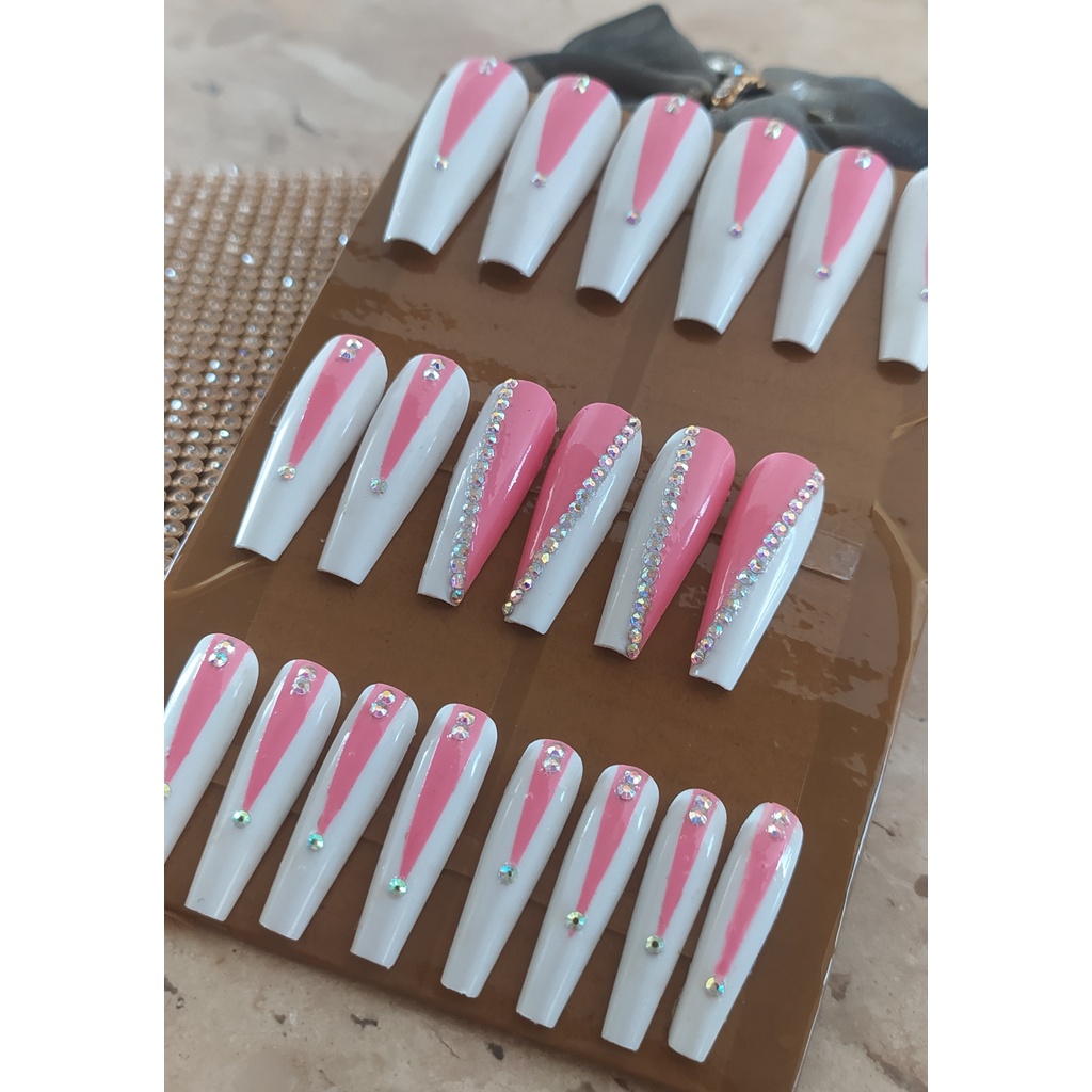 Unhas Postiças  Luxo Decoradas Com Strass