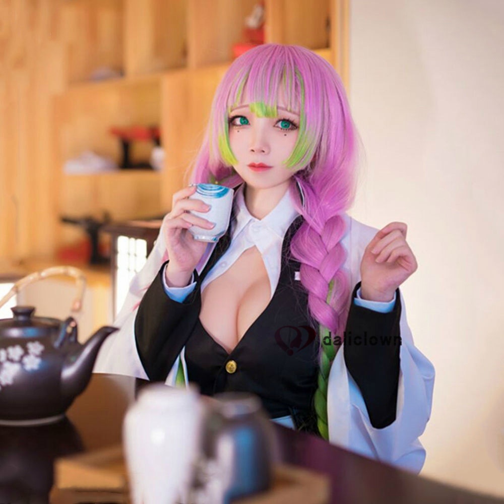 Cosplayer faenel surpreende os fãs com um lindo cosplay da Mitsuri