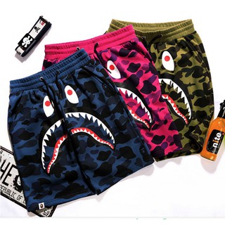 Verão Novo BAPEe Camufalge Shark Shorts Calças Curtas Homens Mulheres Respirável Casual Moda Praia