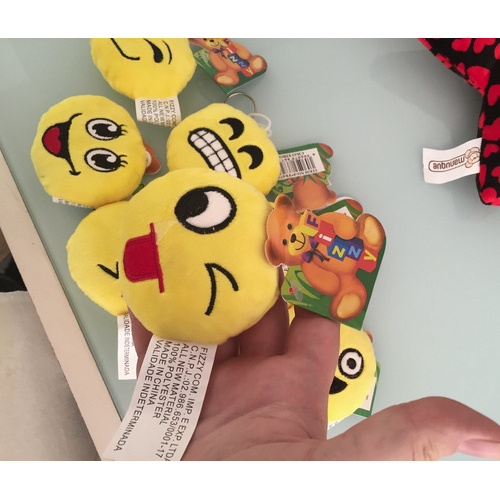 Almofada Chaveiro Emoji Bordada Tamanho Pp  - Cada