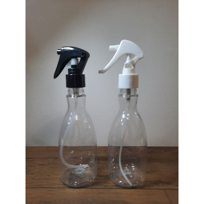2 Frascos plástico pet garrafinha 210ml ou garrafa pet boliche 250ml com válvula spray gatilho branco ou preto.