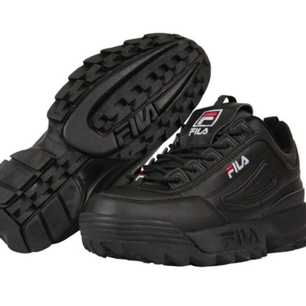 tênis preto fila