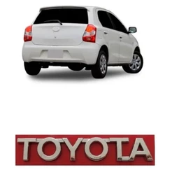 emblema letreiro Toyota linha modelo Etios ano 2013 até 2018
