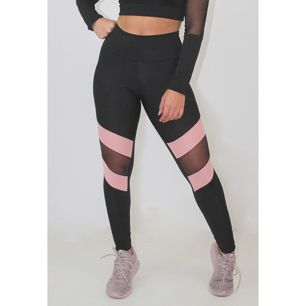 roupa transparente na academia