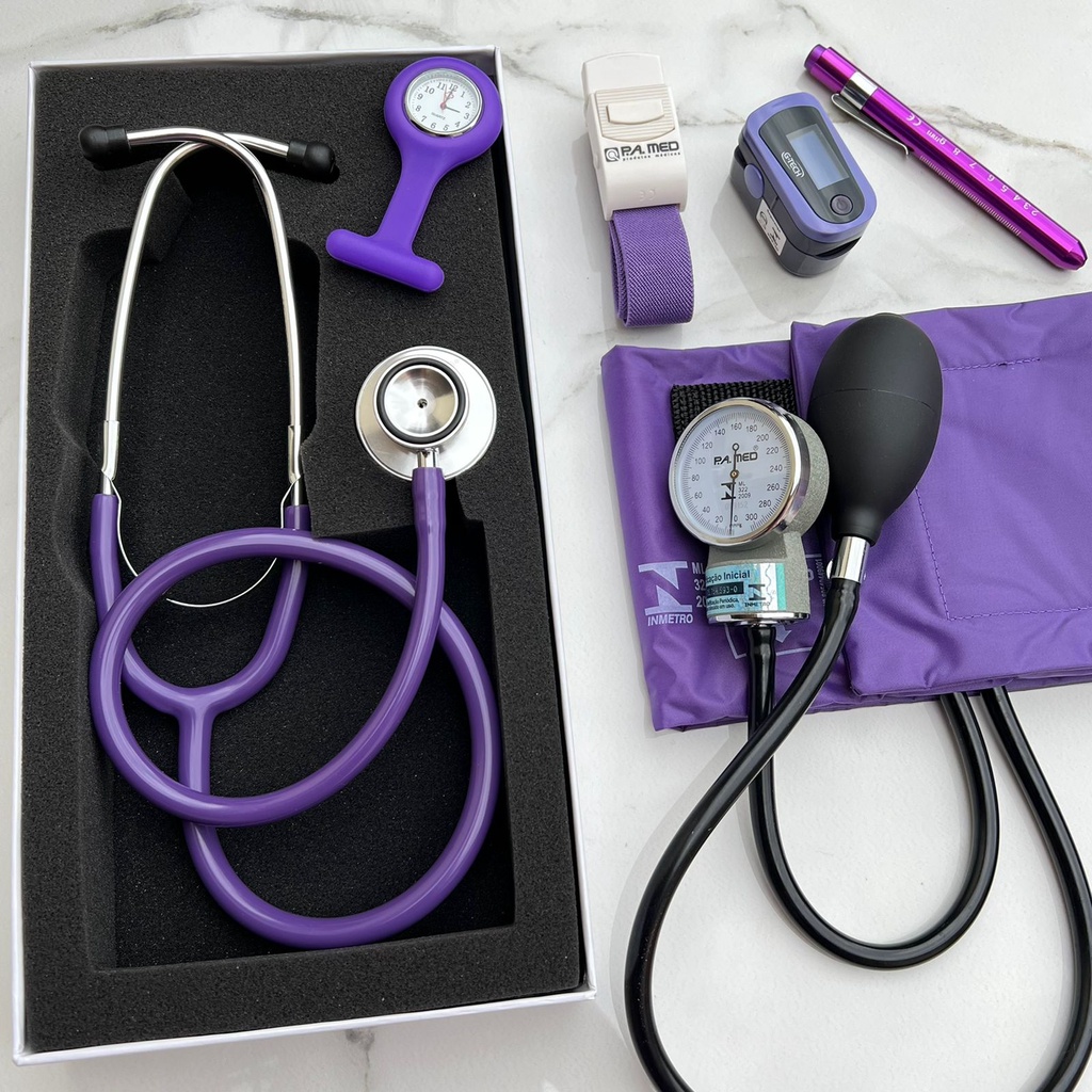 Kit Enfermagem Acadêmico Roxo Lilás Completo Esteto Esfigmo Com Bolsa Oxímetro Garrote Lanterna e Relógio Lapela