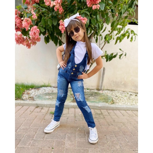 Jardineira Jeans de Calça com Nó Infantil  Moda Bloguerinha Mini Diva destroyed.