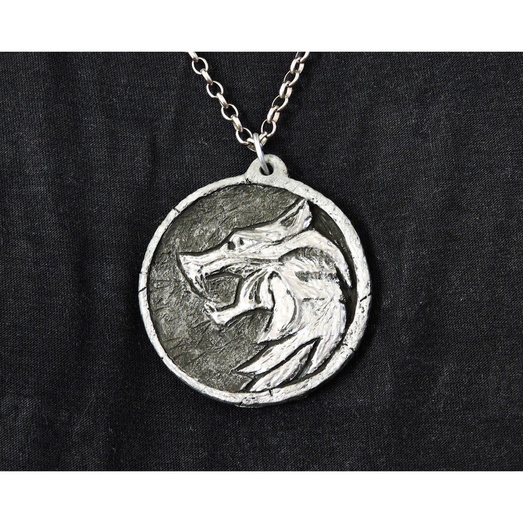 The Witcher Pingente: Onde Comprar | BuscaProdutos