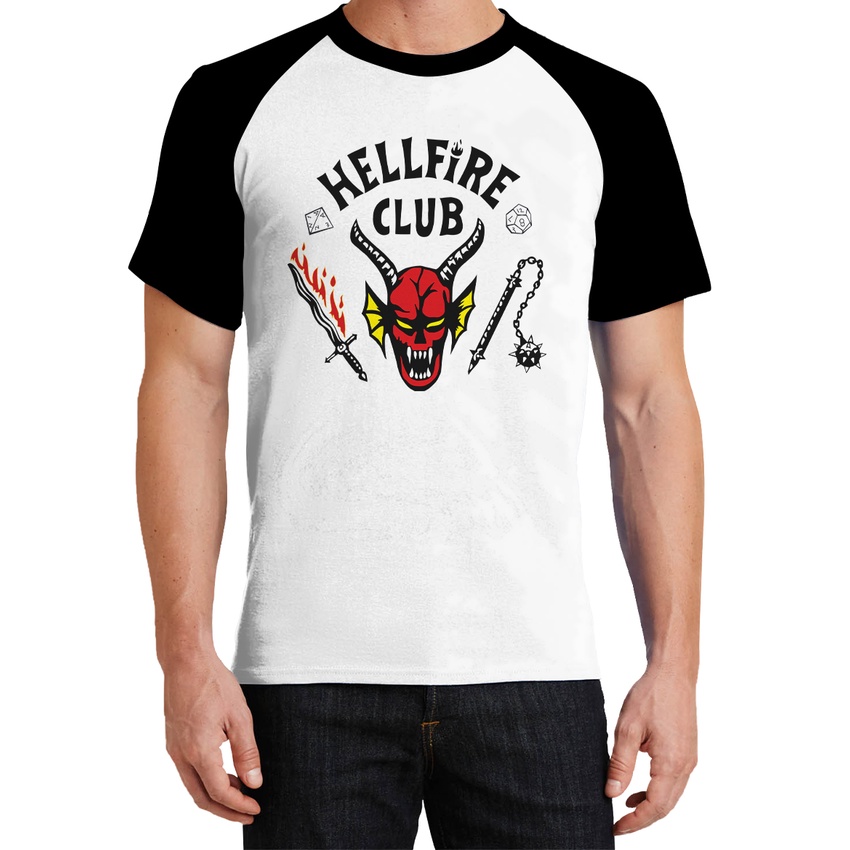 Camiseta Hellfire Club Stranger Things Manga Preta