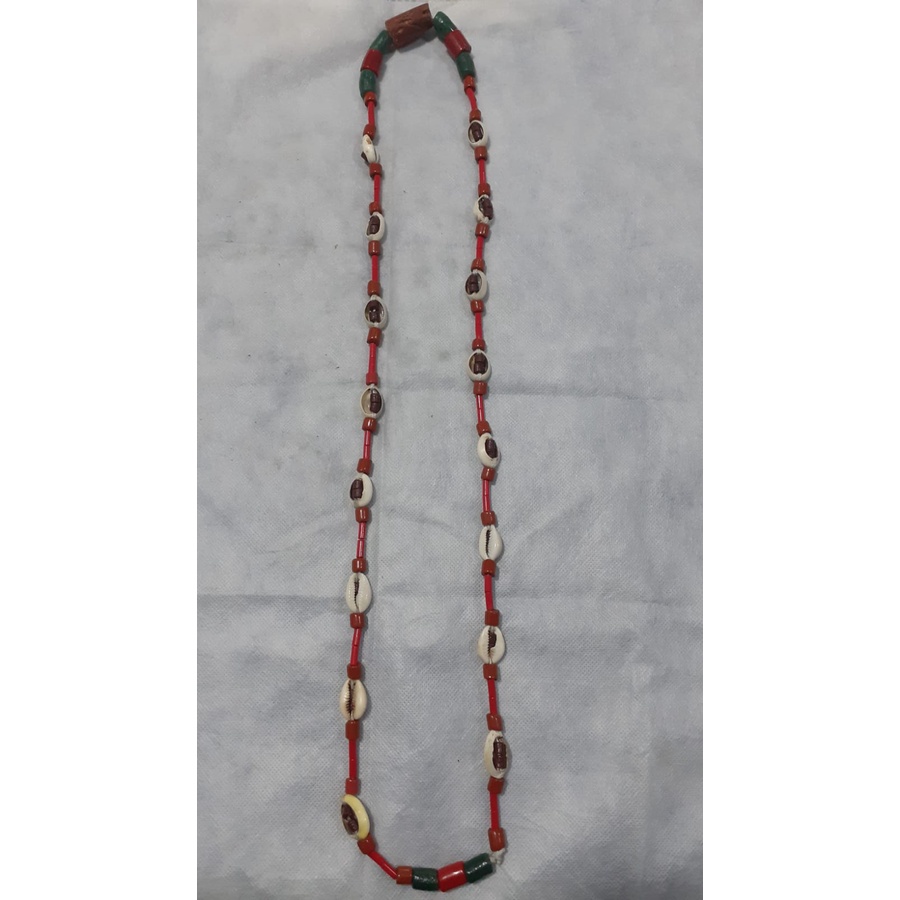 Eleke Africana Com Búzios/Guia  de Eleke com Búzios Africana