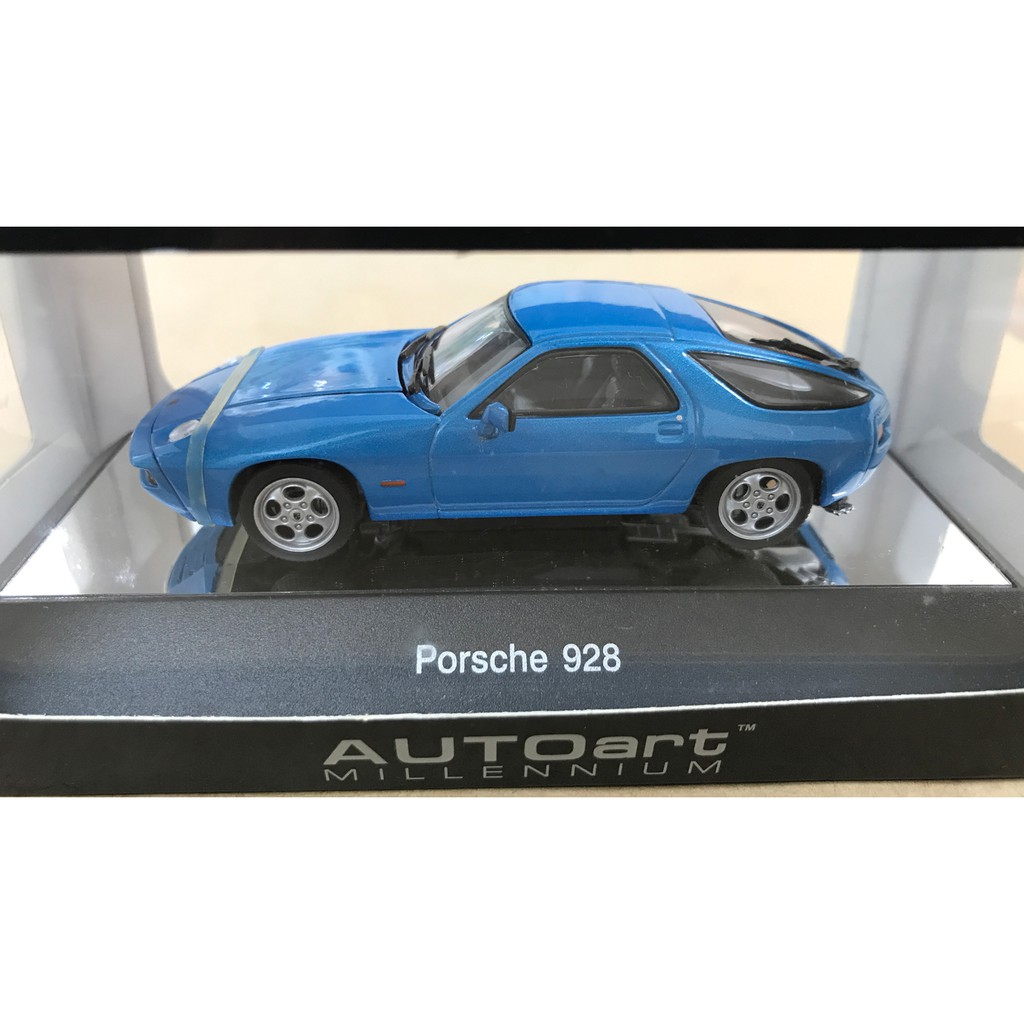 ミニカー 1/43 ポルシェ928 オートアート autoart レア-