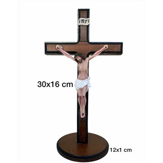 Crucifixo De Mesa Base Redonda Cristo De Resina Cruz Madeira