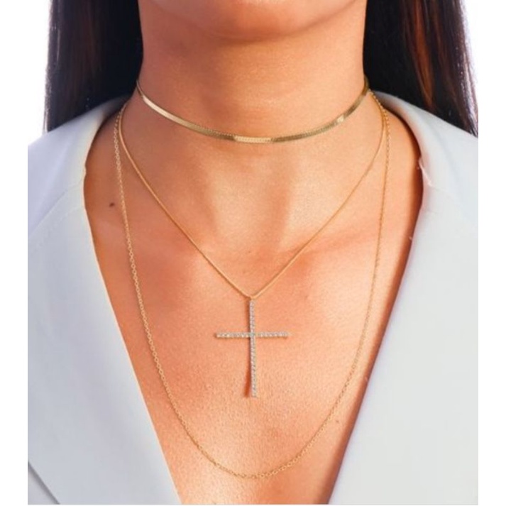 Colar Feminino Crucifixo Cruz Folheado ouro 18k Cravejado de Zircônias Gargantilha