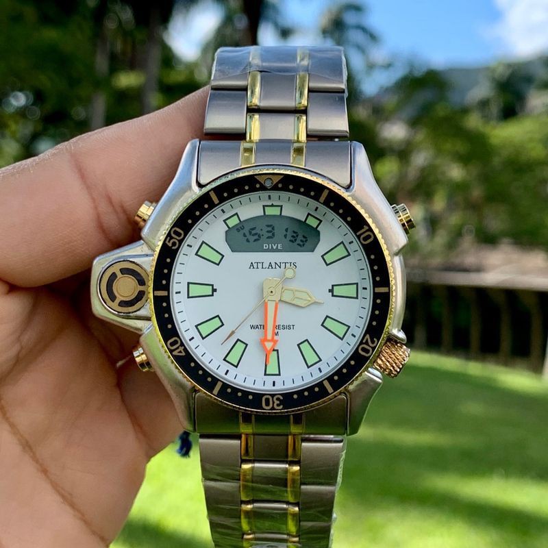 Relógio Aqualand Original Atlantis Dourado/Branco P/Aço A Prova d'água
