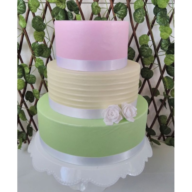 bolo fake candy color em Oferta na Shopee