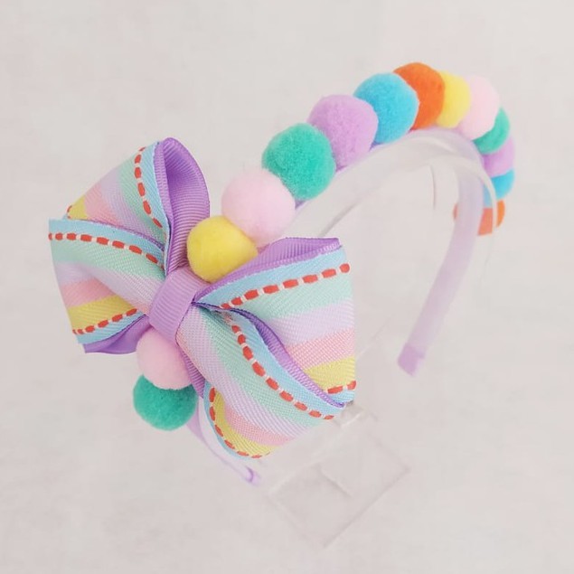 Tiara Infantil Trançada Pompom Rainbow Com Laço Arco Menina Arco Iris em Oferta na Shopee