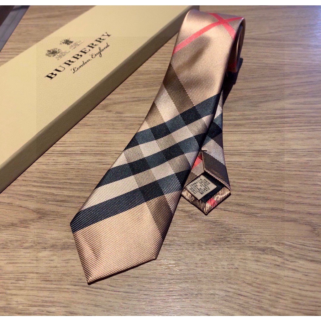 Gravata De Seda Luxo Xadrez BURBERRY V1493 | Shopee Brasil Gravata De Seda Luxo Xadrez BURBERRY V1493 | Shopee Brasil