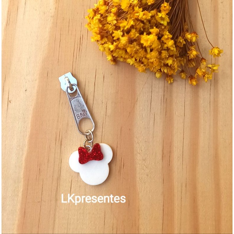 Cursor para zíper N°5 com pingente borboleta, letra, flor etc valor da unidade