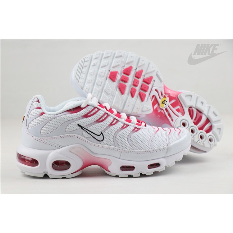 Tenis air max plus 2024 feminino