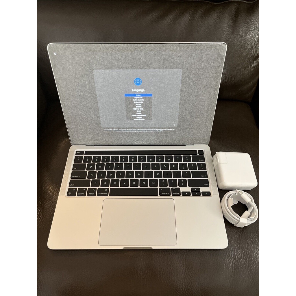 トップPCあきんどApple MacBook Air 13.6インチ M2チップ MLY13JA