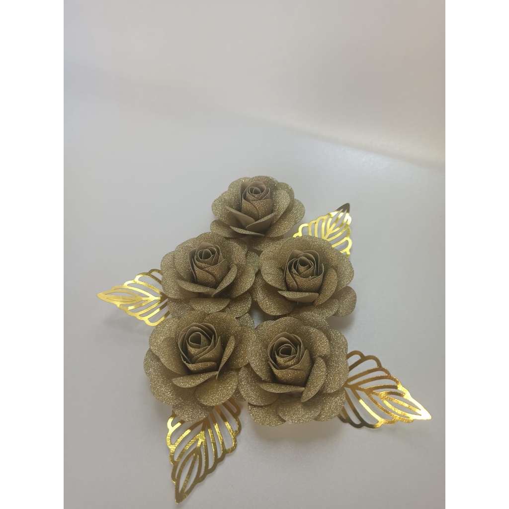 Flores de papel na cor dourada gliter para Bolos, caixas e lembrancinhas |  Shopee Brasil