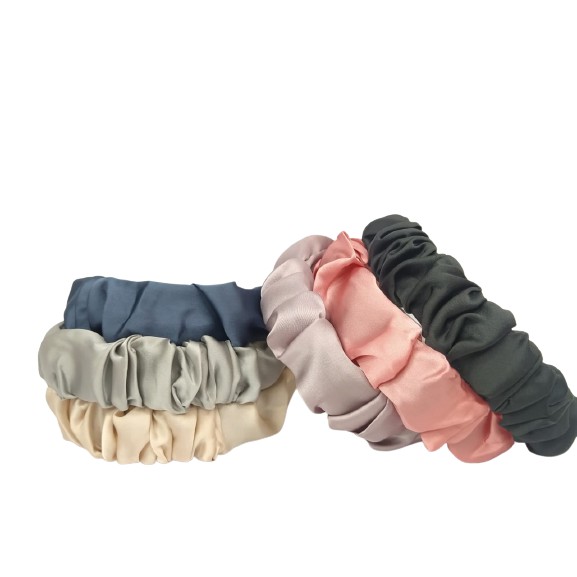Tiara de Cetim Franzida | Shopee Brasil