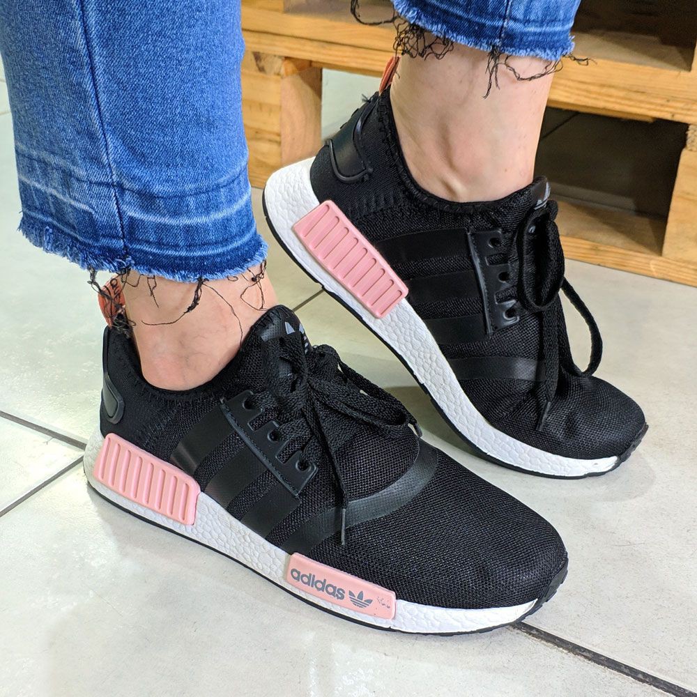 Tenis adidas nmd rosa e outlet preto