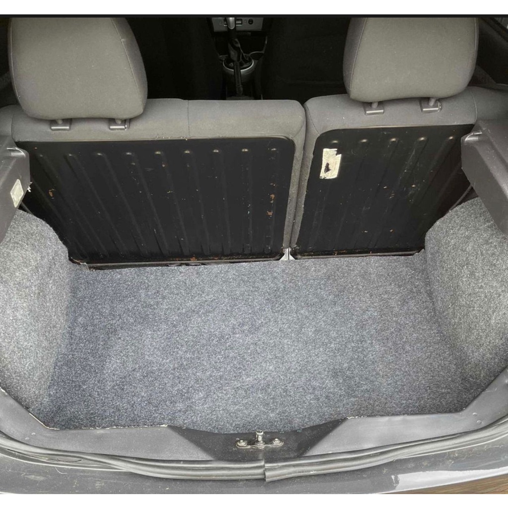 TAPETE CARPETE ESTEPE PORTA MALAS RIGIDO FORD FIESTA HATCH 2003 A 2011