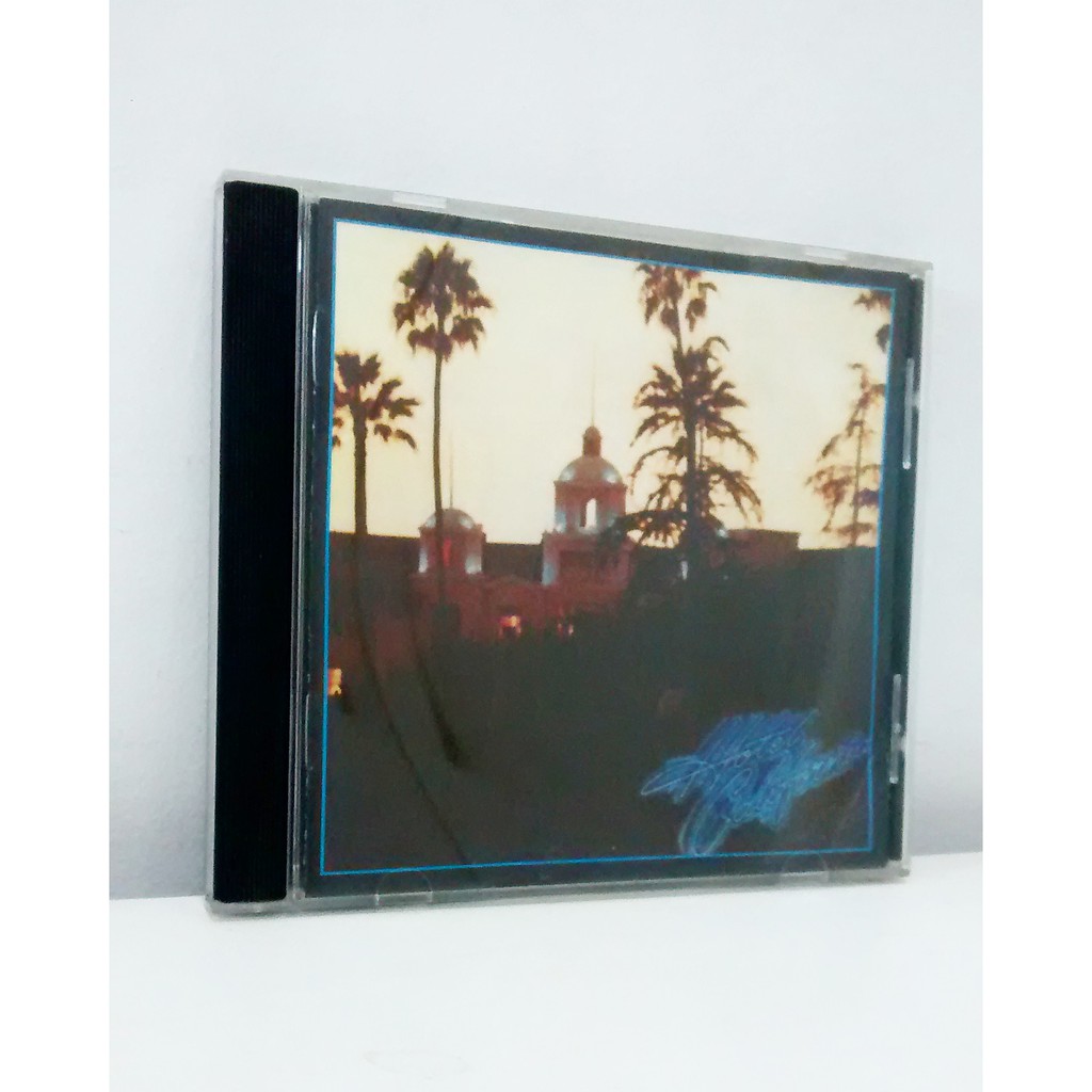 Eagles - 2 CDs (sendo 1 Importado) + 1 DVD Lacrado   - CD Hotel California- CD Hell Freezes Over  - DVD Live In New Zealand