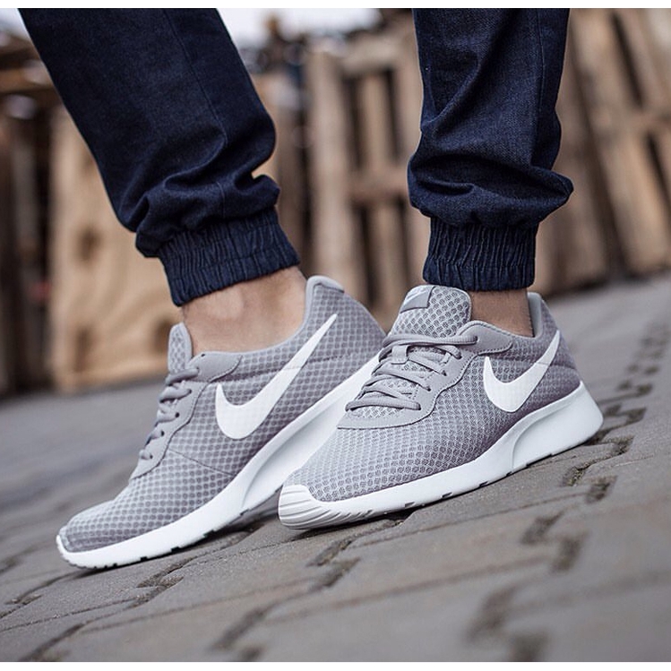 tênis nike em oferta