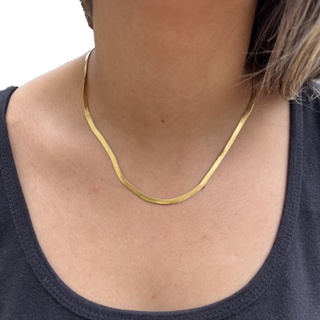 Colar Feminino Choker Gargantilha Laminada Banhada 45cm Fina 4mm em Oferta na Shopee