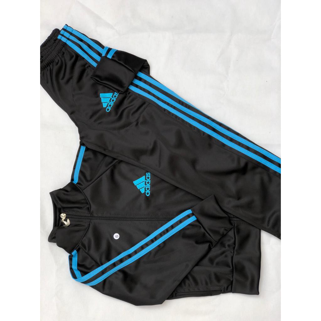 conjuntinho adidas