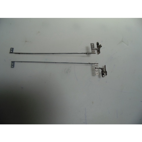 Par De Dobradiças Notebook Para LG R480 Com Sinais De Ferrugem