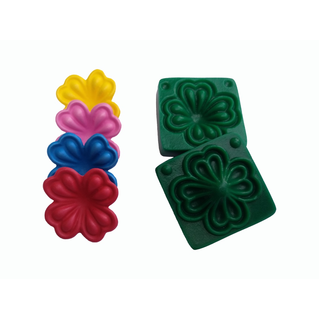Frisador Modelador P/ EVA Flor Do Trevo 4 Pontas Em Resina (6,5 cm )