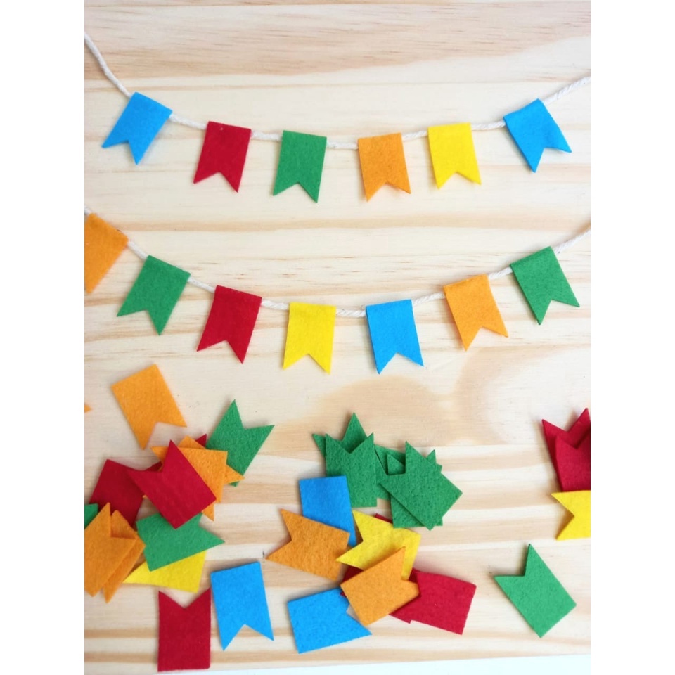 Bandeirinha Festa Junina Feltro  - recorte a laser (com 1metro de barbante) em Oferta na Shopee