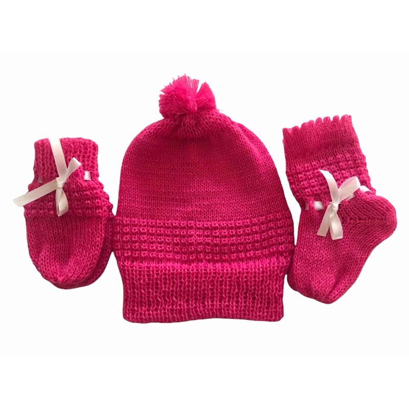 Kit de Bebê com Touca, Luva e Sapatinho Pink em Oferta na Shopee