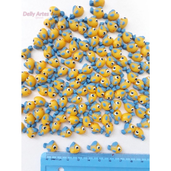 Aplique em Biscuit,  Pacote com 20 unidades/ Mini Aplique Linguado ou Sebastian da Pequena Sereia Ariel em Oferta na Shopee