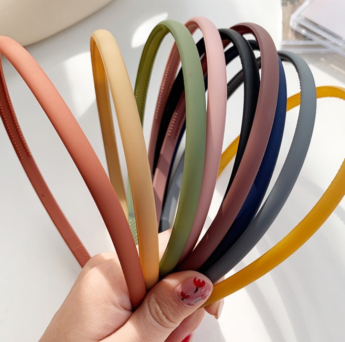 Tiara / Faixa De Cabeça Feminina De Resina / Fina Antiderrapante em Oferta na Shopee