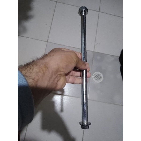 eixo da balança Titan Fan 125/150/160  prá balança com bacalhau cromado