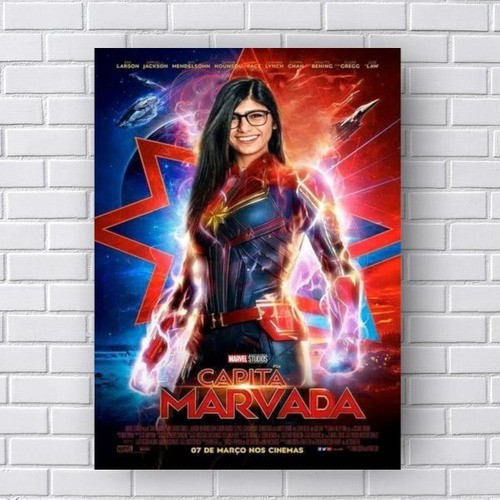Placa Decorativa Capitã Marvada Mia Khalifa